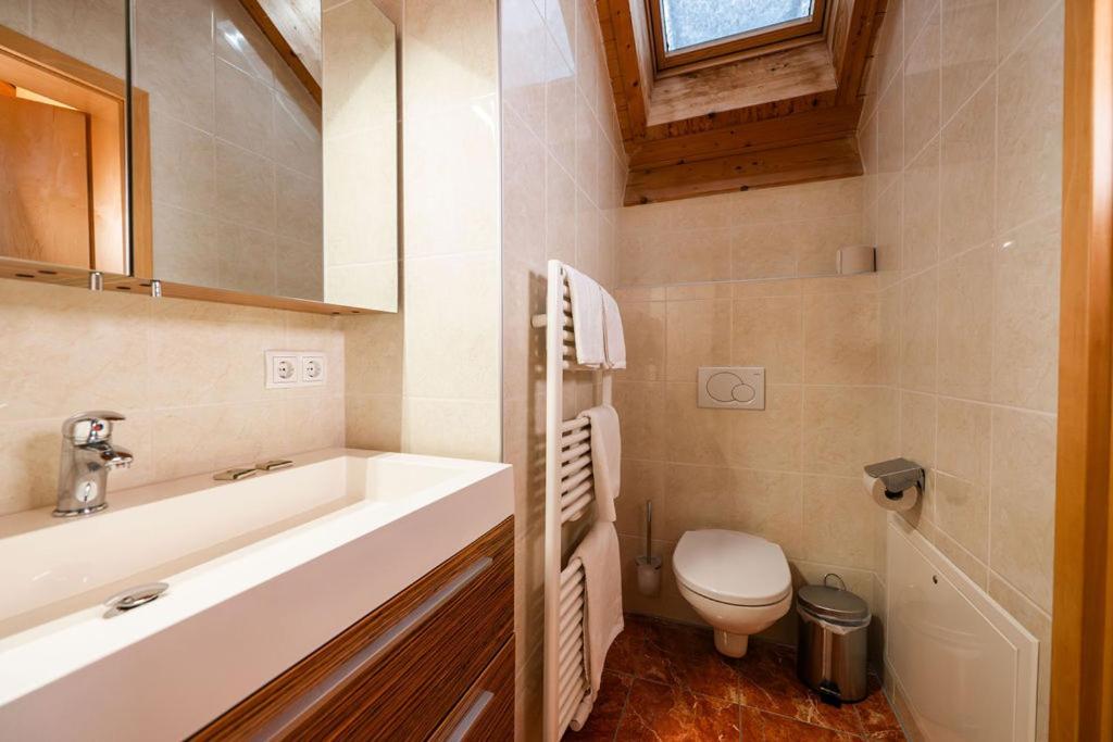 Chalet Zur Rose Berwang Exterior photo